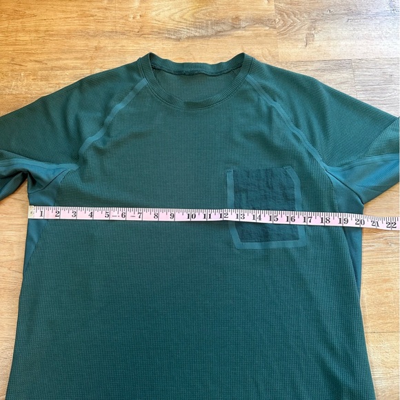 Mens Lululemon Ventilated Hiking Short Sleeve Shirt Emerald Green Size Large - Picture 6 of 7